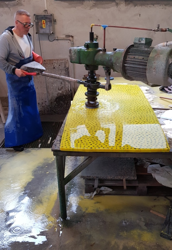 Marc_Newson_Murrina_Yellow_Desk_Coldworking