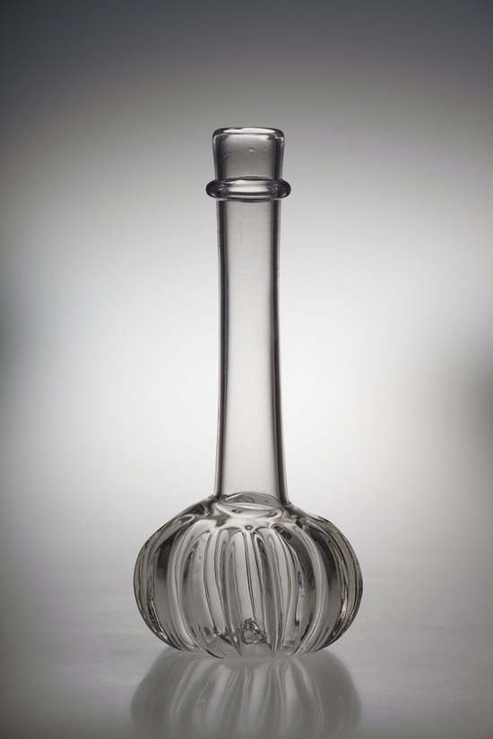 Hot_shaped_Baroque_Style_Decanter