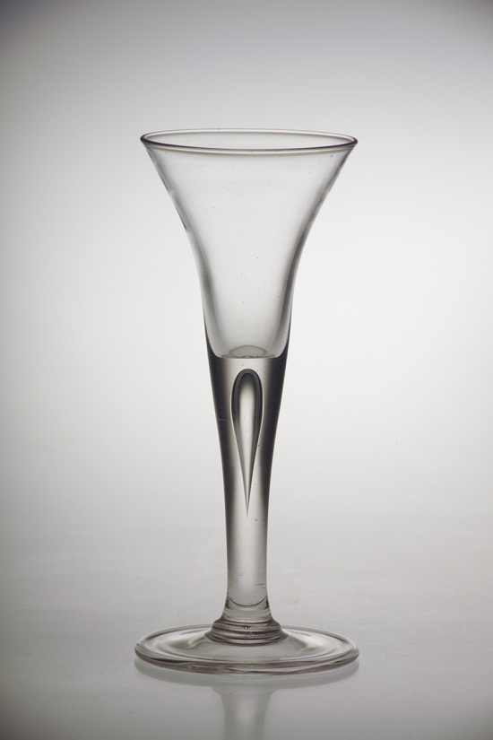 Hotshaped_English_Style_Sherry_Glass